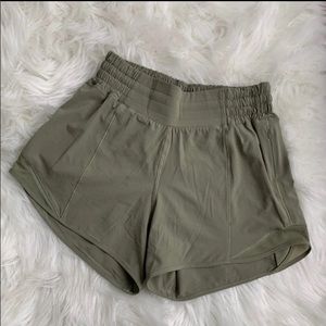 Lululemon Hotty hot shorts